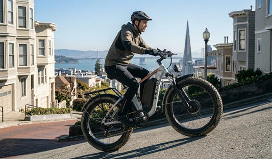 The PUJH PU354 52V electric bicycle boasts a torque of up to 160Nm, easily climbing steep urban ramps.