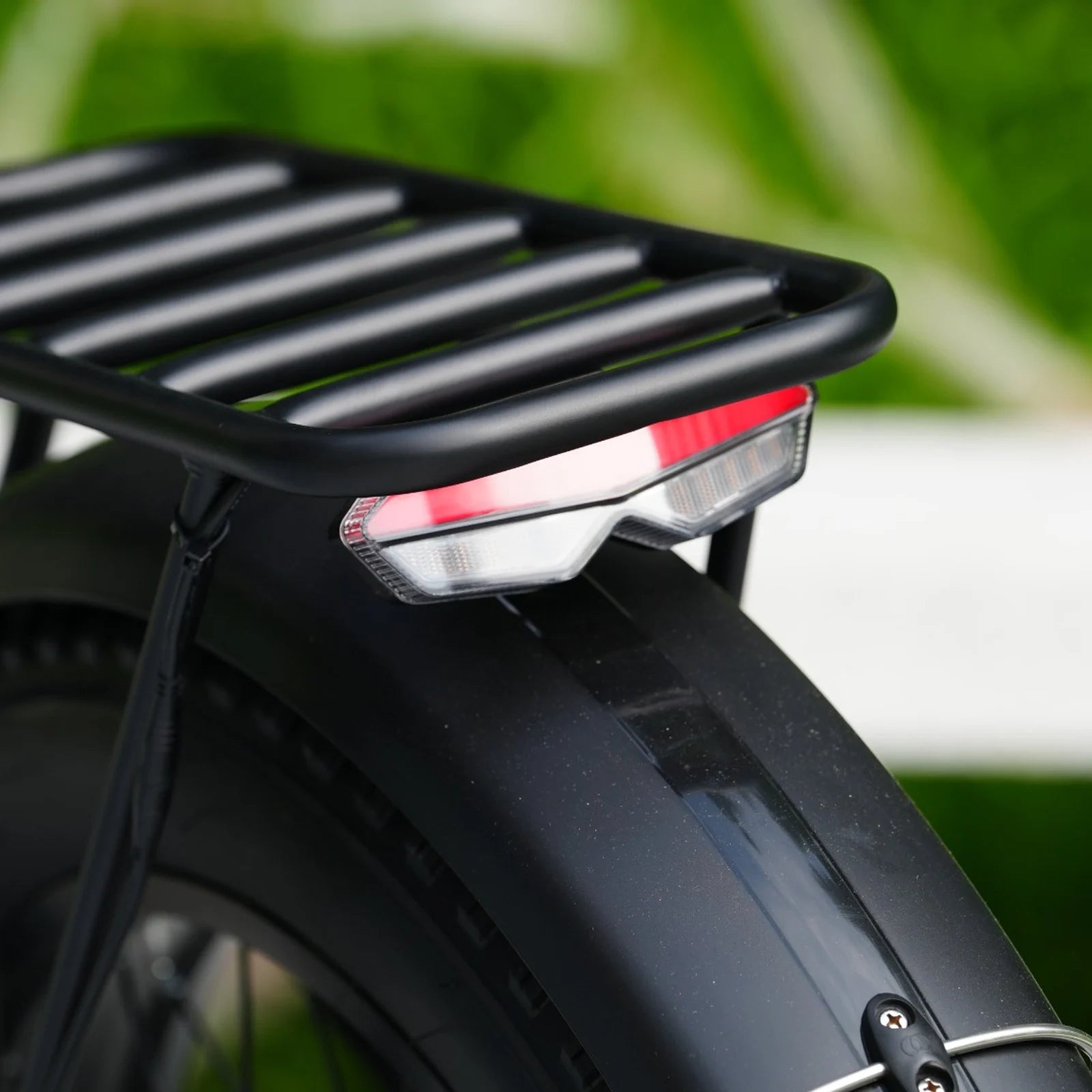 PUJH PU266 rear cargo rack and taillight close-up